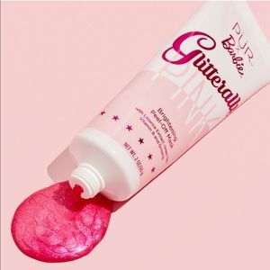 Put the complexion authority- Pink glitter mask